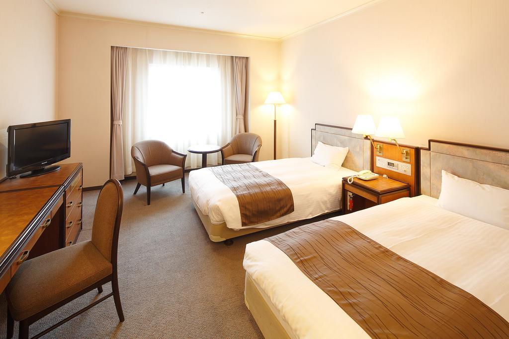 Hotel New Omi Omihachiman Exterior photo