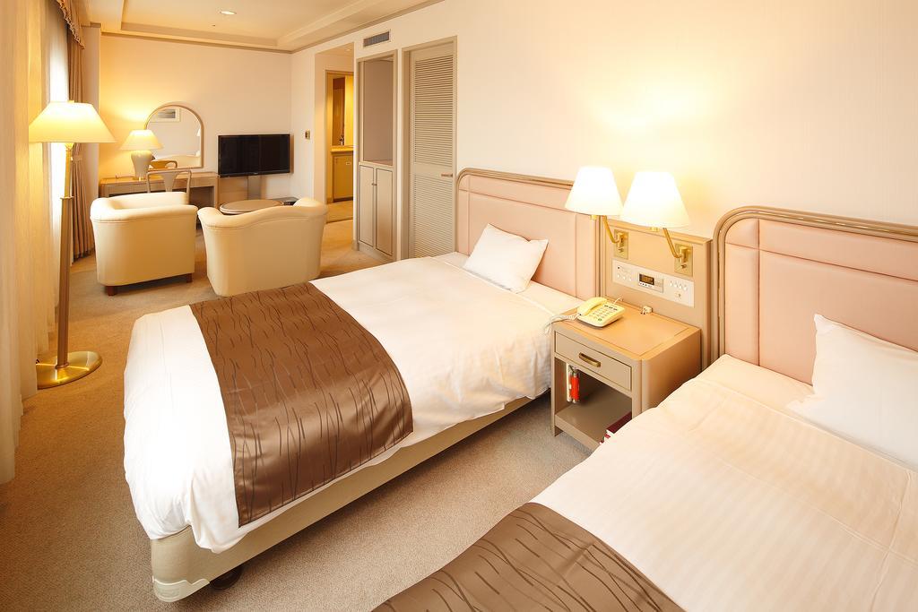 Hotel New Omi Omihachiman Exterior photo